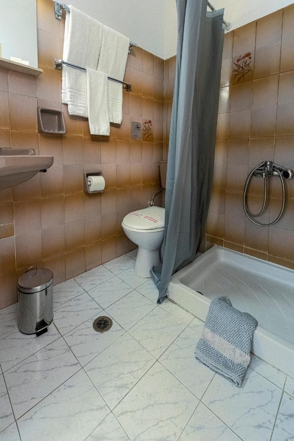 Roy Hotel Атина Екстериор снимка